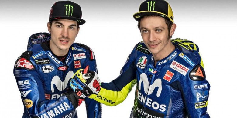 Dua pebalap tim Movistar Yamaha, Maverick Vinales dan Valentino Rossi.
